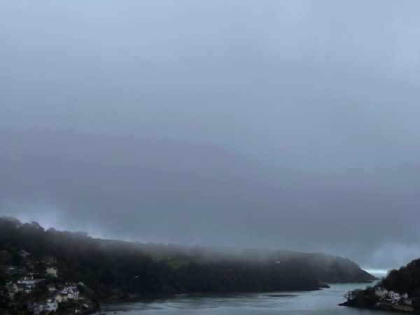 09 January 2020 - 12-31-15. 
Early morning mist over Kingswear's headland. Yep, it's the iPhone once more. And it displays the line between mist and horizon rather will.